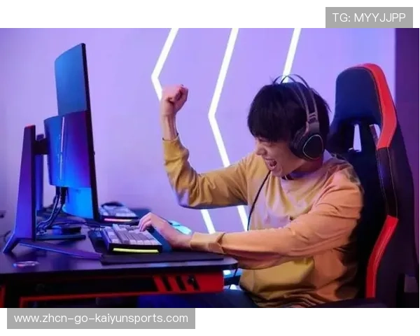 电竞少年热血拼搏引燃赛场，电子竞技少年